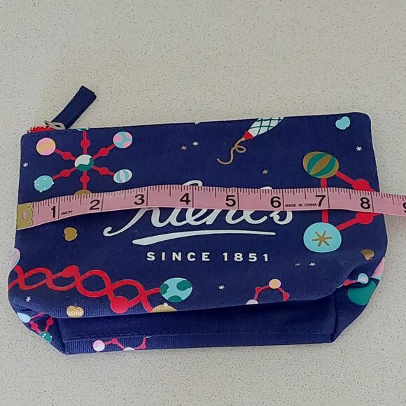 Kiehl's Since 1851 Blue Holiday Cosmetic Make-up Zip Case (NWOT) - Picture 15 of 16